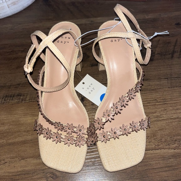 NWT target mirabel heels - Picture 8 of 8